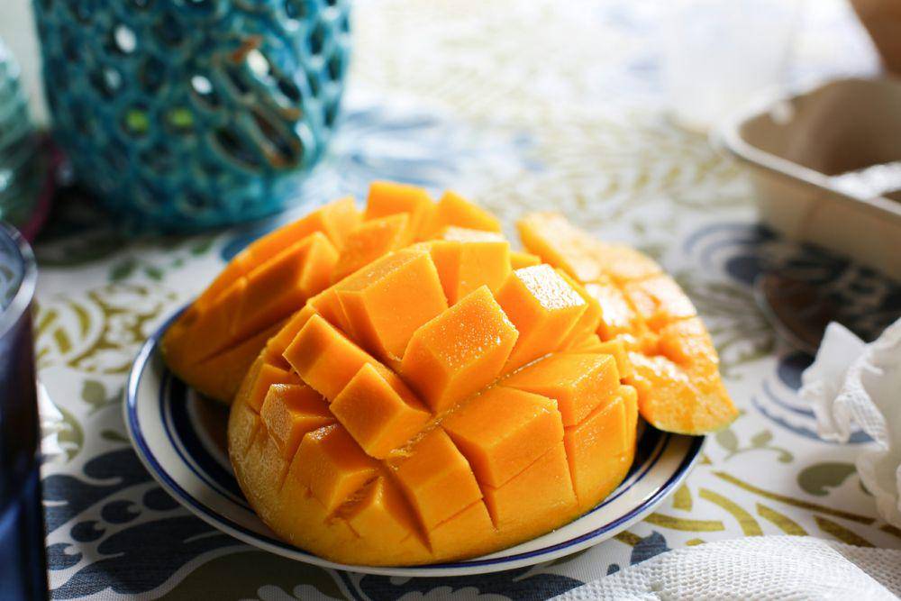 ilustrasi buah mangga untuk bahan puding (unsplash.com/Desirae Hayes-Vitor)