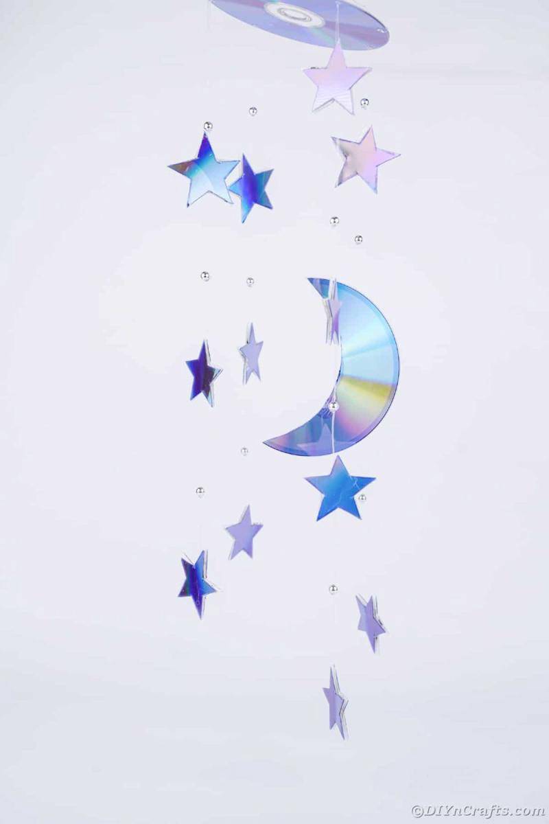 Mendaur ulang CD bekas (@DIYandCraft.com)