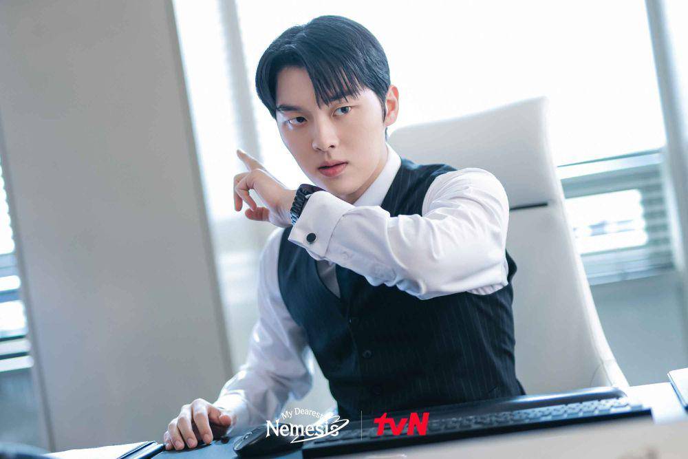 still cut drakor My Dearest Nemesis (twitter.com/tvN_Asia)