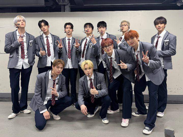 THE BOYZ (twitter.com/THEBOYZ_officl)
