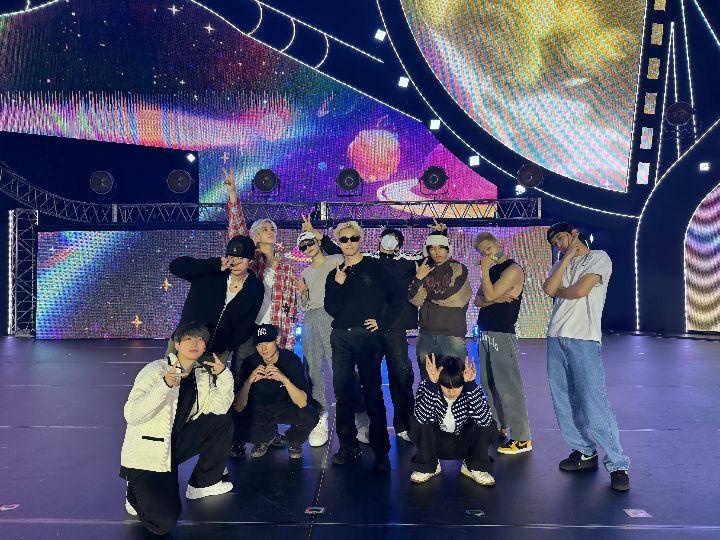 THE BOYZ (twitter.com/THEBOYZ_officl)