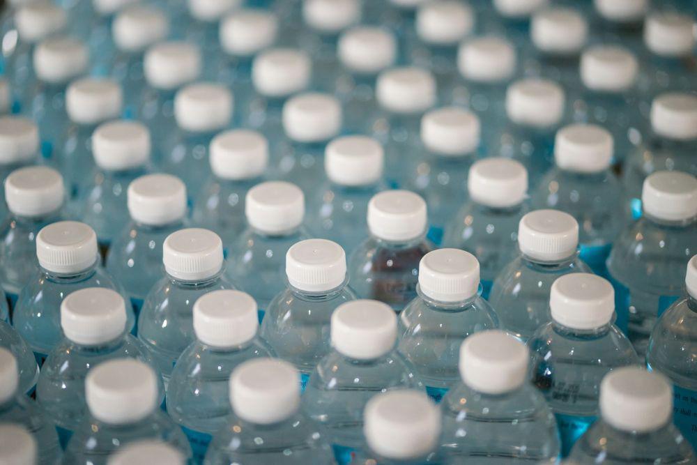 9 Makanan yang Mungkin Tercemar Mikroplastik, Hati-hati!