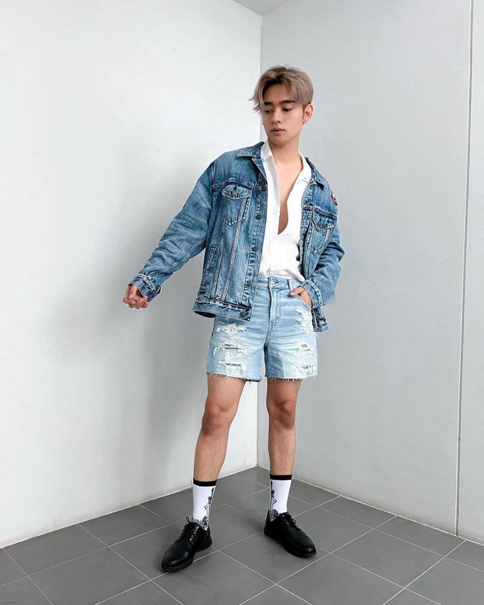 styling atasan denim ala Kaownah Kittipat (Instagram.com/kaownah)