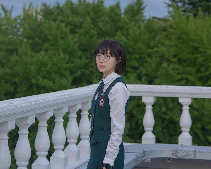 Potret Oh Woo Ri (instagram.com/wee_woori)