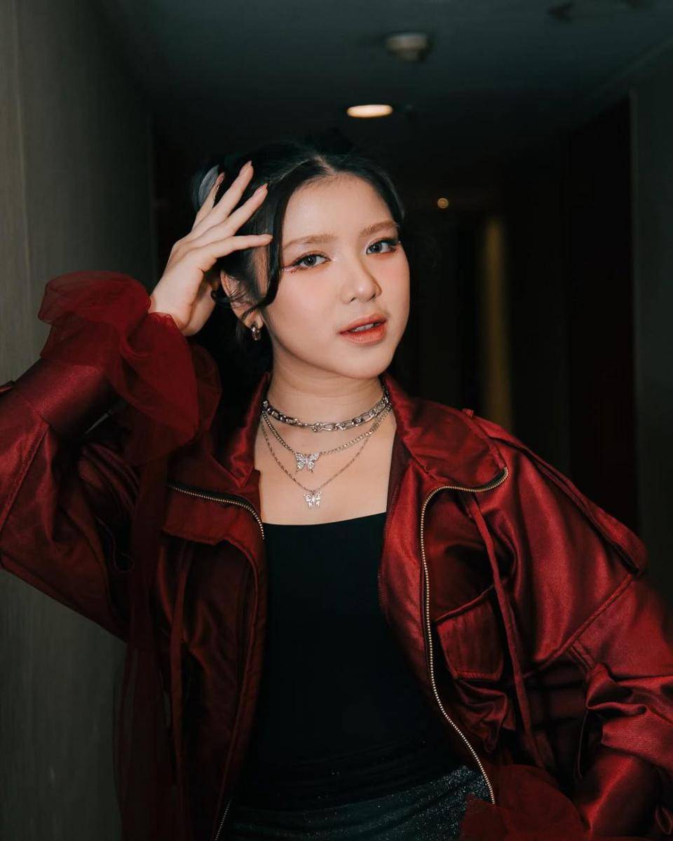 inspirasi eye makeup ala Tiara Andini (instagram.com/tiaraandini)