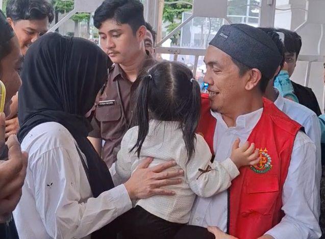 Sidang Direktur CV Fenny Frans, Anak dan Istri Terdakwa Turut Hadir