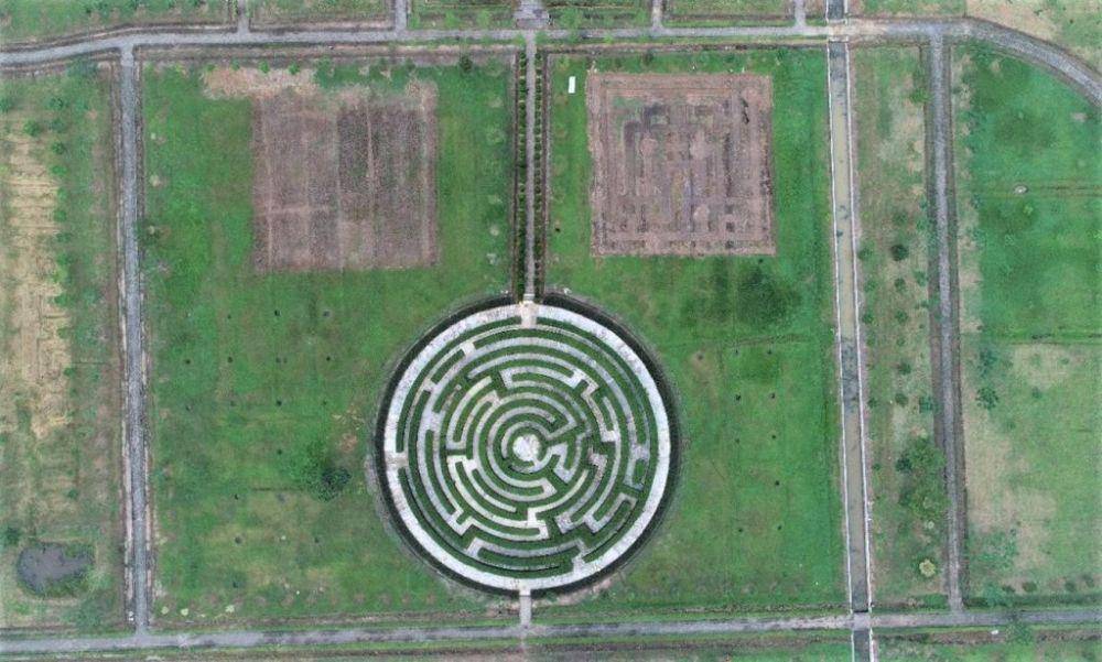 Kebun Raya Itera menambah dua labirin baru. Kini terdapat tiga labirin siap menjadi ikon baru kampus. (Dok. Itera).