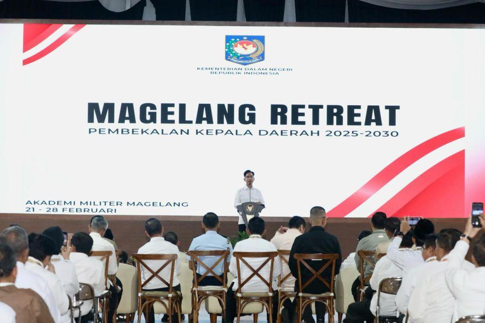 Retreat Kepala Daerah Dinilai Langgar Reformasi, Ada Re-militerisasi