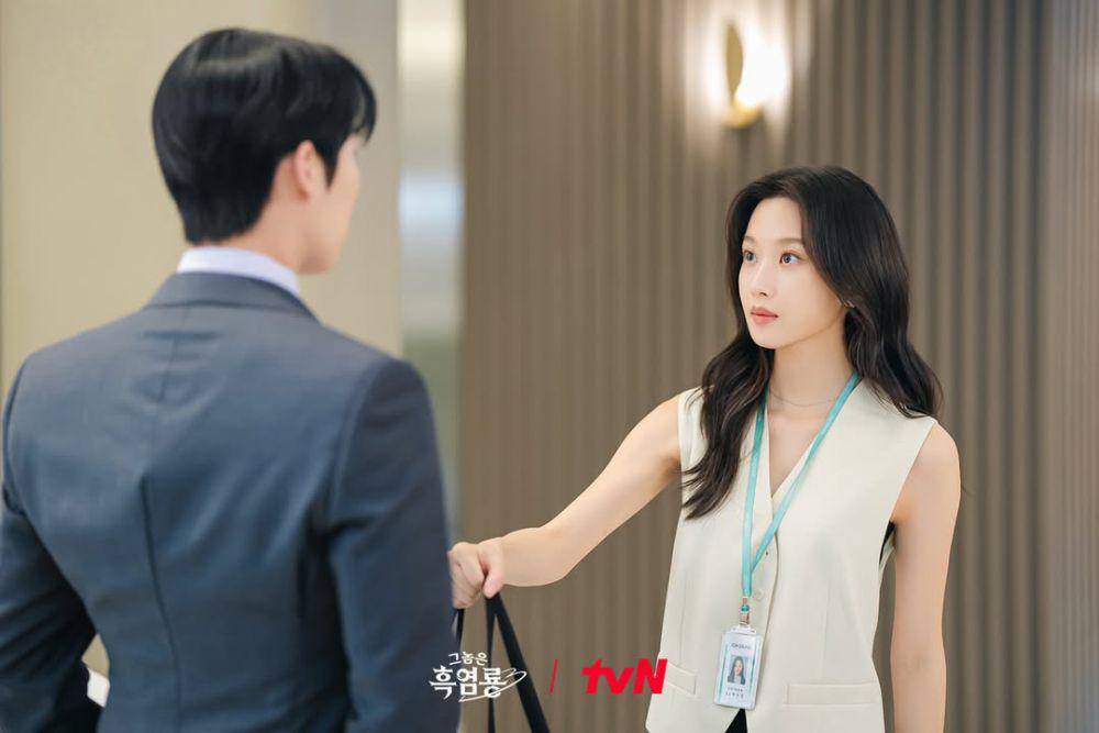 Still cut drama My Dearest Nemesis (instagram.com/tvn_drama)