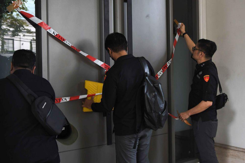 Kejagung Sita 95 Dokumen saat Geledah Kantor Anak Riza Chalid