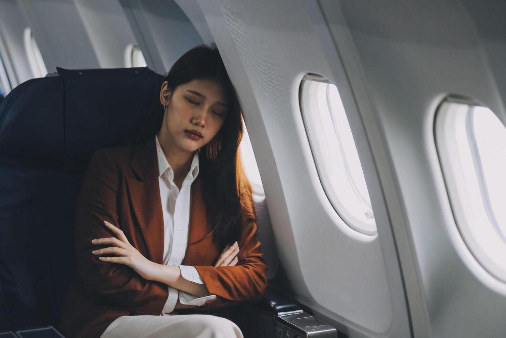 Kenapa Tidak Boleh Tidur saat Take Off dan Landing?