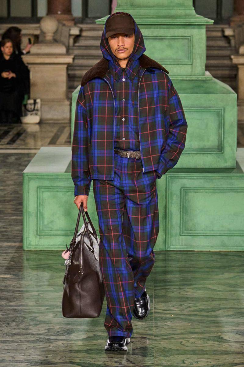 Kent and Curwen A/W 2025-26 di London Fashion Week (dok. Kent and Curwen)