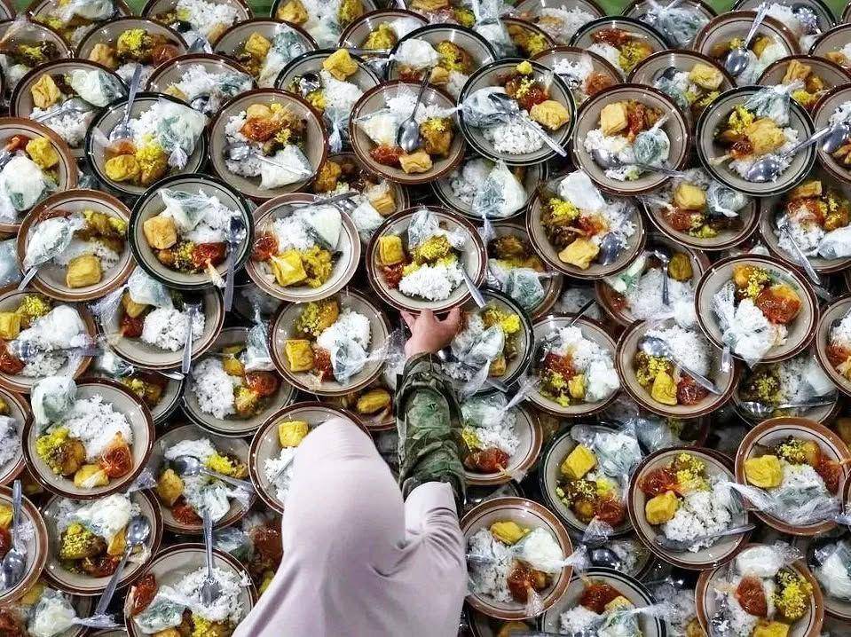 Kampoeng Ramadhan Jogokariyan (instagram.com/masjidjogokariyan)