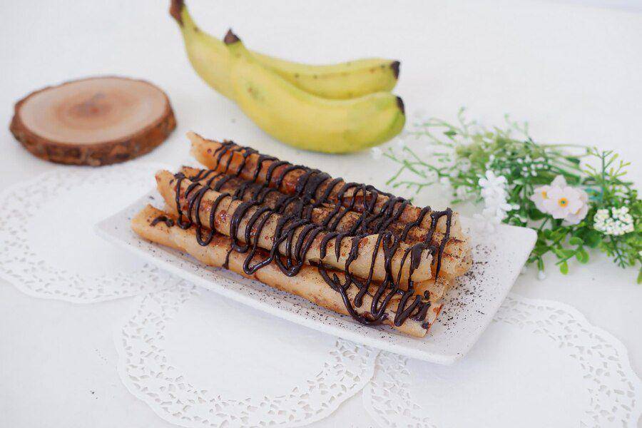 Ide menu takjil pisang (freepik.com/yasierysr)