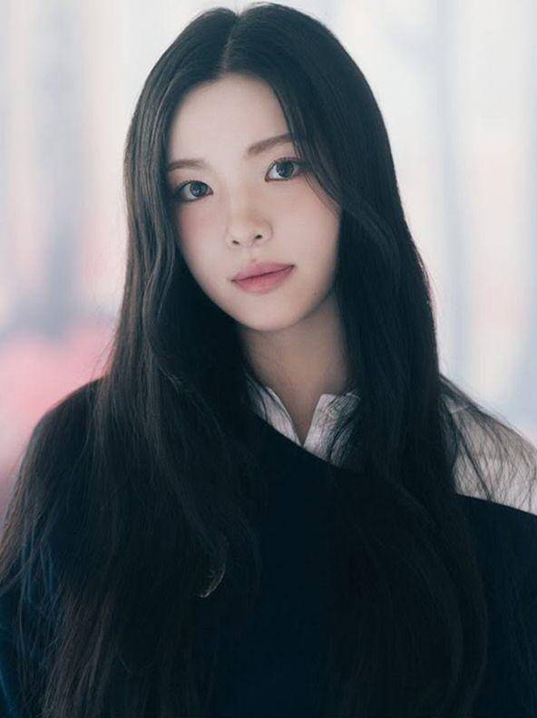Yuha Hearts2Hearts (instagram.com/hearts2hearts)