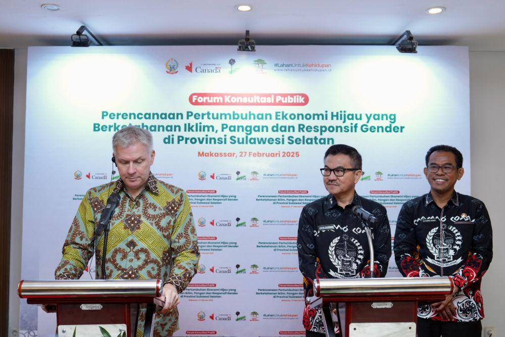 Duta Besar Kanada untuk Indonesia, H.E. Jess Dutton, dalam Forum Konsultasi Publik di Hotel Four Point, Makassar, Kamis (27/2/2025). (Dok. Humas Pemprov Sulsel)