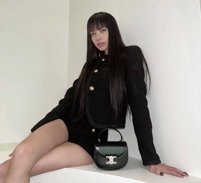 potret Lisa BLACKPINK (instagram.com/lalalalisa_m)