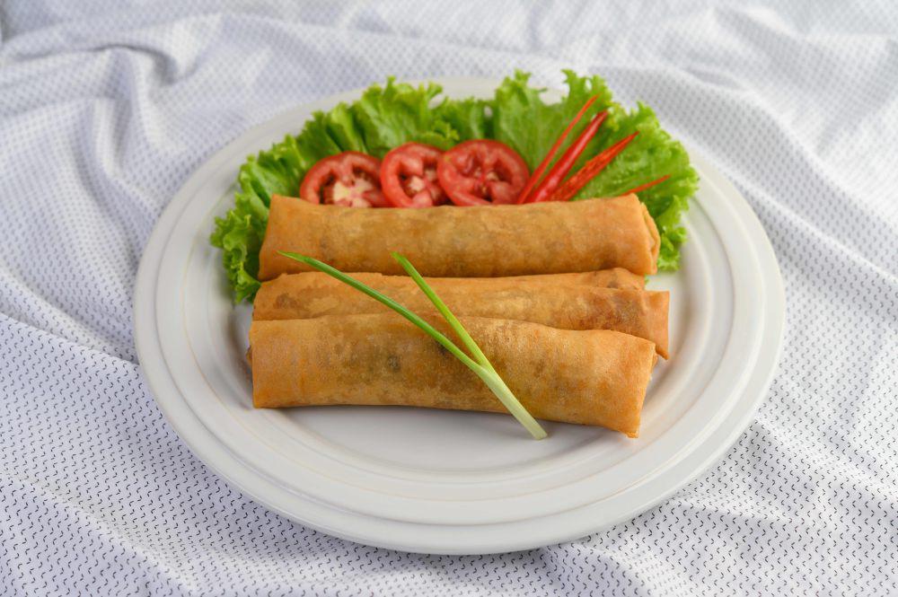 5 Tips Membuat Lumpia Rebung yang Gurih dan Garing, Pas untuk Takjil!