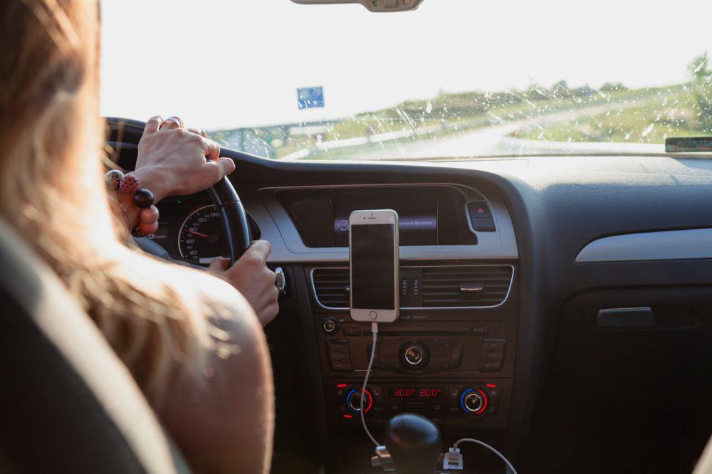 5 Hal Ini Wajib Kamu Kuasai sebelum Mengendarai Mobil Sendiri