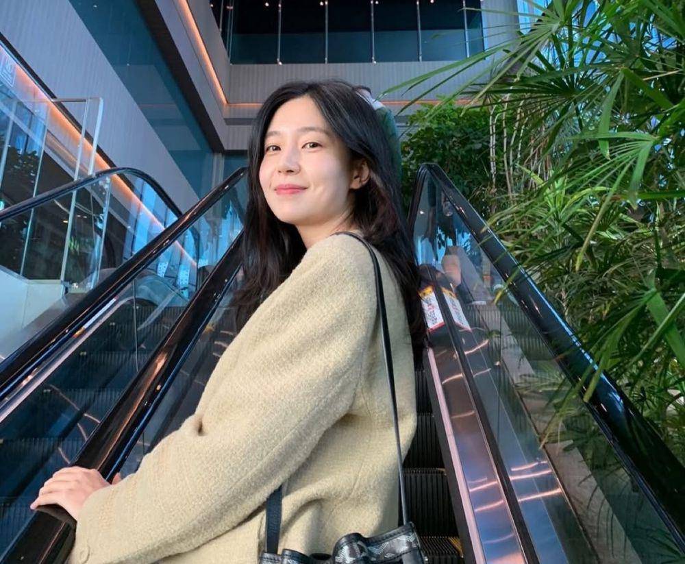 Baek Jin Hee (instagram.com/jinibeak)