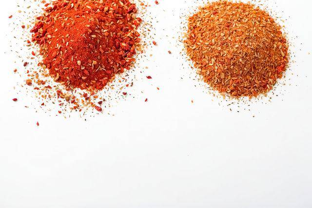 ilustrasi bumbu kering (vecteezy.com/rysak)
