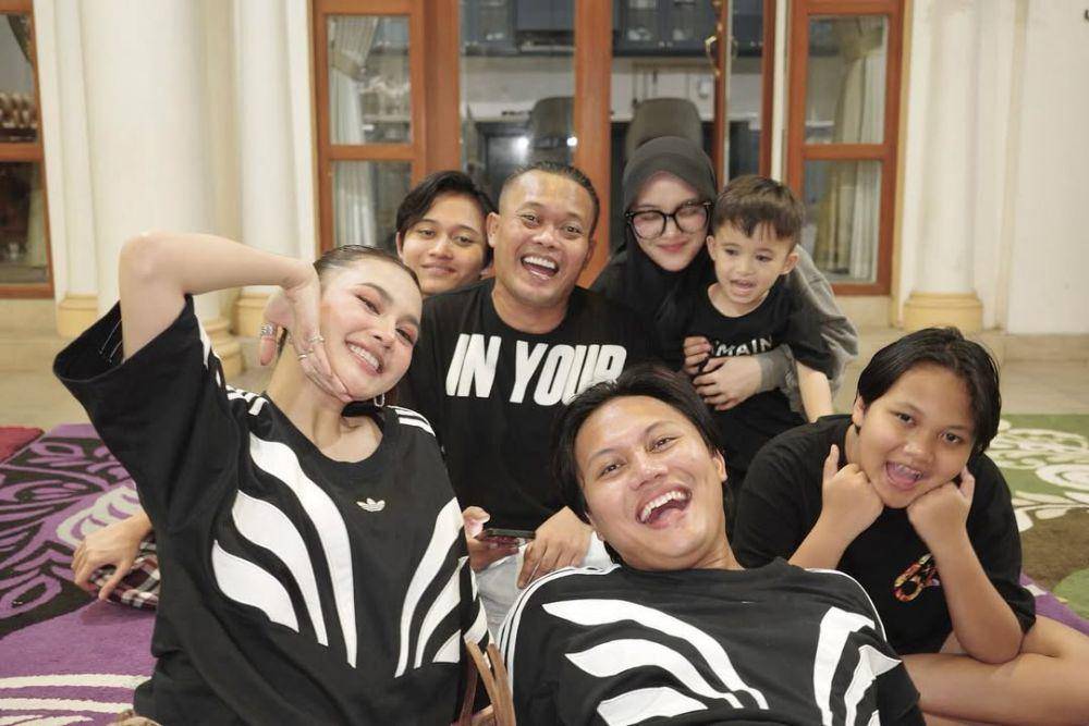 potret Putri Delina dan Adzam (instagram.com/putridelinaa)