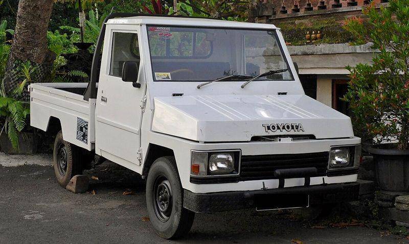 Kijang Generasi Pertama KF10