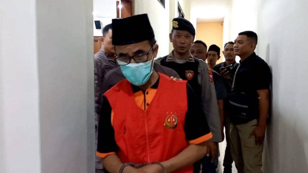 Terdakwa saat mengikuti sidang putusan di PN Trenggalek. IDN Times/ istimewa