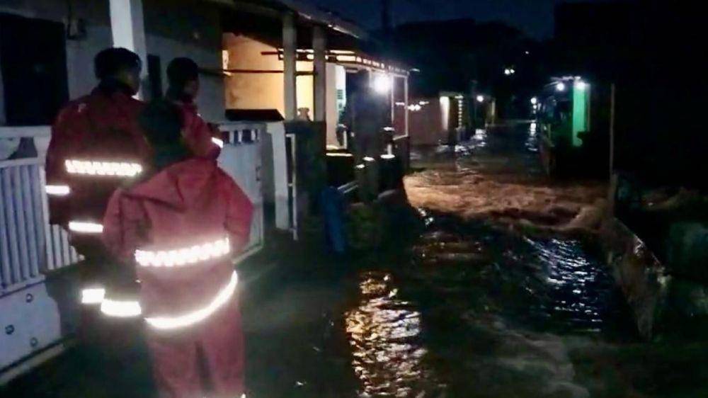 Hujan deras mengguyur Kota Bandar Lampung menyebabkan banjir di beberapa titik, Kamis (27/2/2025). (Dok. Polda Lampung).