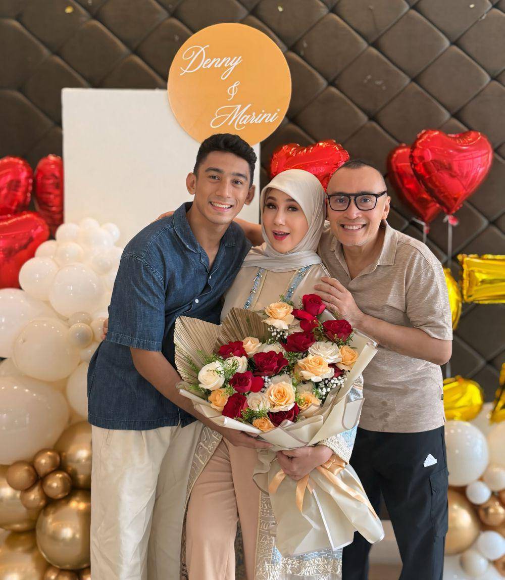 anniversary Marini Zumarnis dan suami (Instagram.com/marinizumarnisreal)