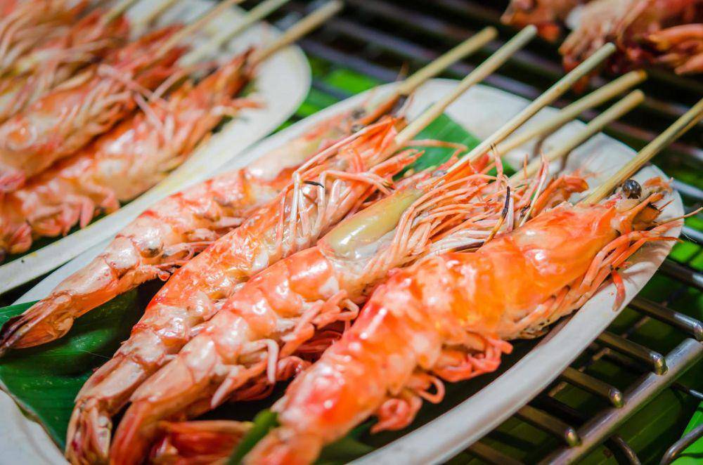 ilustrasi shrimp (vecteezy.com/khunkorn)