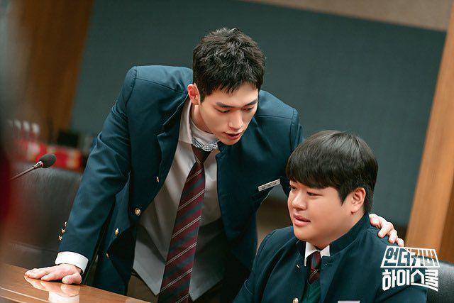 Seo Kang Joon dan Shin Joon Hang di Undercover High School (dok. MBC/Undercover High School)