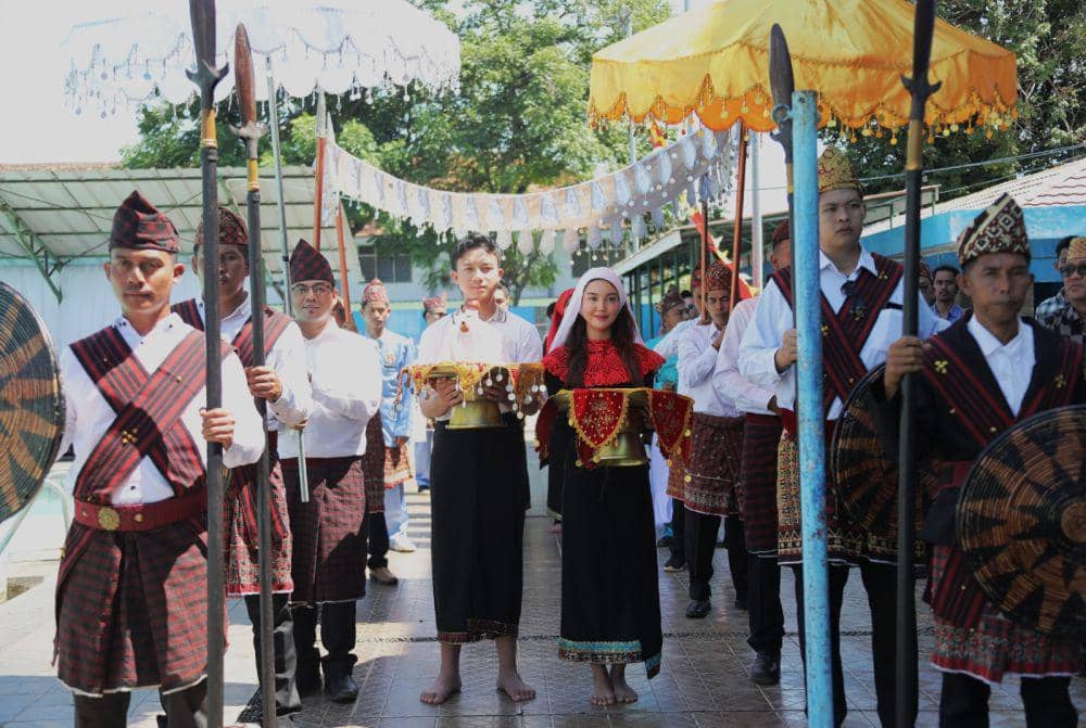 Tradisi Blangikhan di Kolam Renang Pahoman, Kota Bandar Lampung, Jumat (28/2/2025). (Dok. Pemprov Lampung).