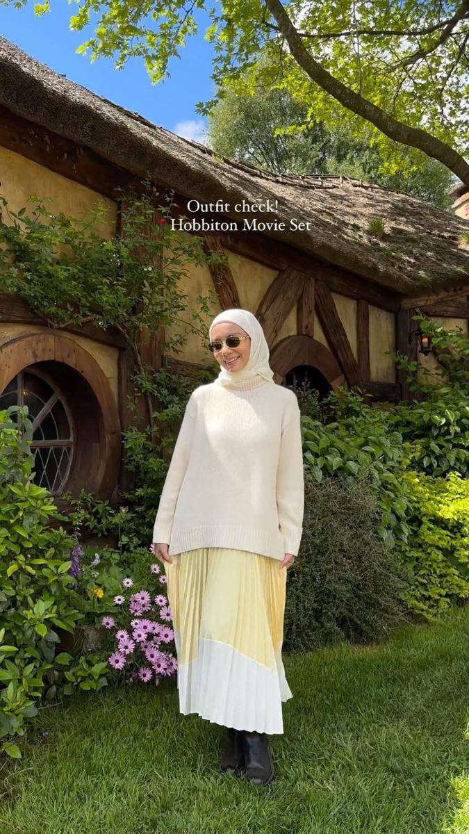 potret ide OOTD hijab buat main ala Mira Filzah (instagram.com/mfmirafilzah)