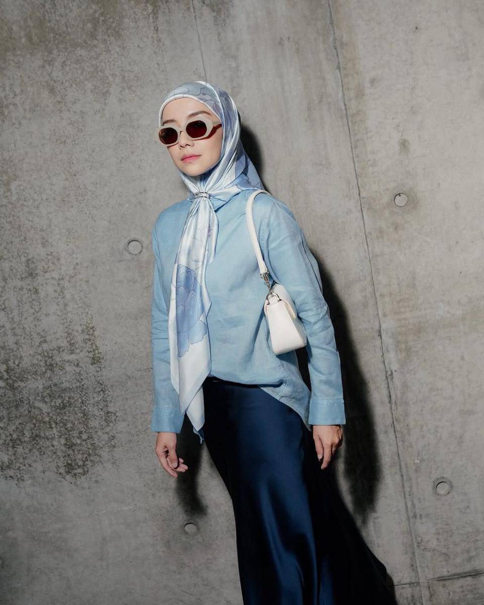 Gaya hijab ala Mira Filzah 