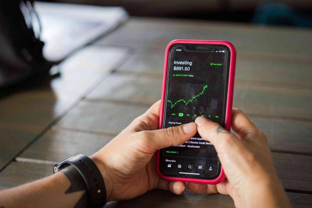 Ilustrasi berinvestasi digital (pexels.com/RDNE Stock project)