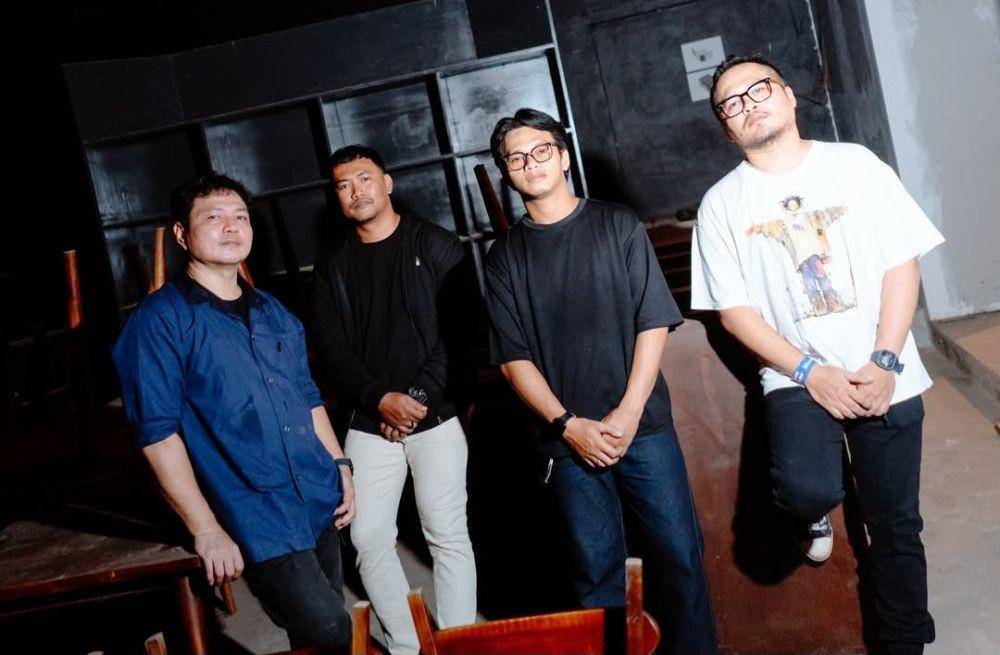 Para personel Band Hutan Tropis (Instagram: Hutan Tropis)