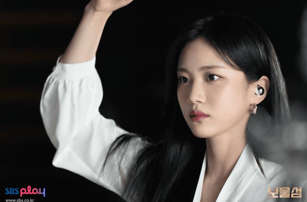 cuplikan Hong Hwa Yeon di drama Buried Hearts (dok. SBS/Buried Hearts)