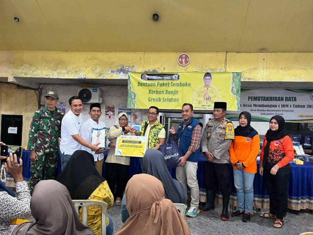 DPR RI Salurkan Bantuan ke Warga Terdampak Banjir Gresik