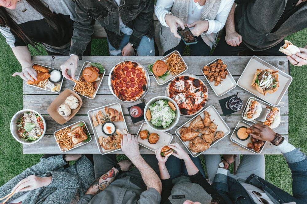 ilustrasi makan (unsplash.com/Spencer Davis)