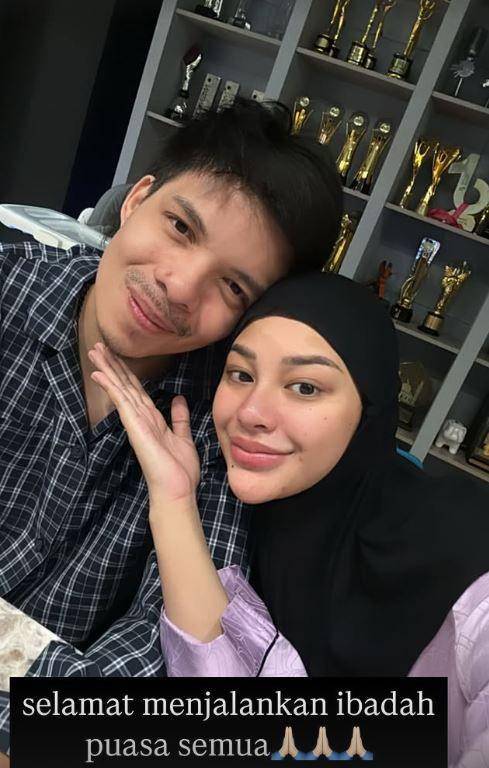 artis sahur hari pertama (Instagram.com/aurelie.hermansyah)