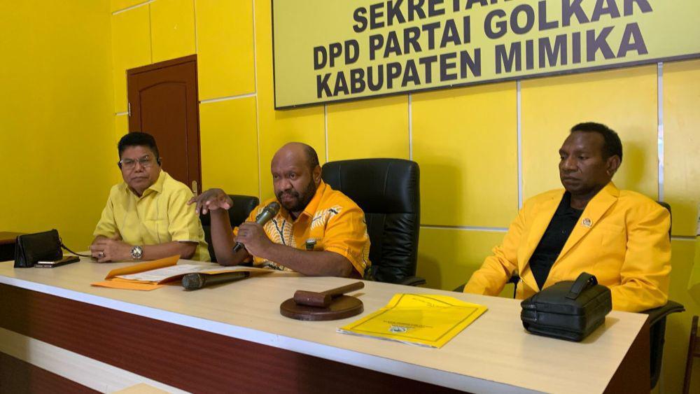 Golkar Tunjuk Primus Natikapereyau sebagai Ketua DPRD Mimika Definitif