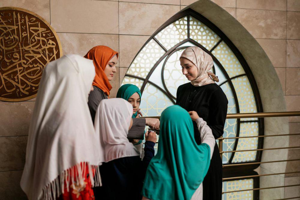 5 Momen yang Menghangatkan Hati saat Ramadan, Bermakna!