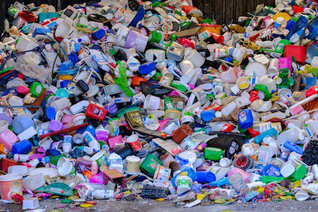Sampah Plastik di Kota Tangerang saat Ramadan Diprediksi Naik