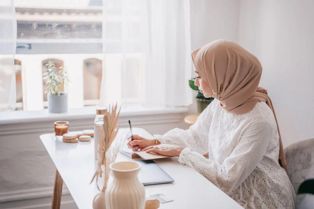 5 Manfaat Gratitude Journaling saat Bulan Ramadan, Yuk Mulai!