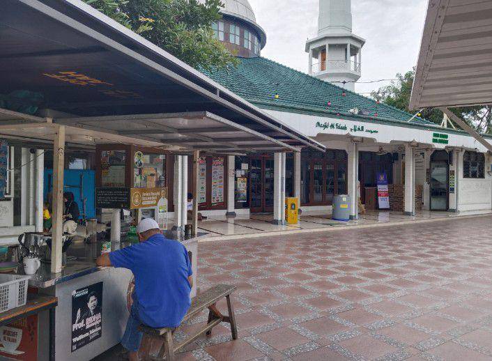 Pelataran Masjid Al Falaah yang nanti digunakan sebagai tempat bukber (IDN Times/Eko Agus Herianto)