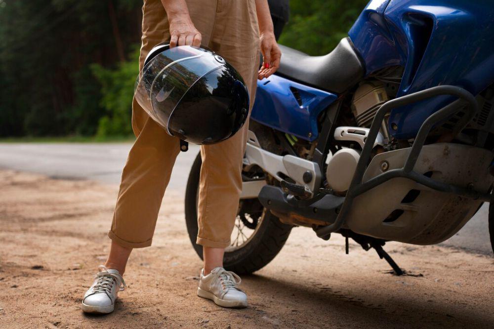 Kebiasaan Sepele Ini Bisa Bikin Helm Cepat Rusak