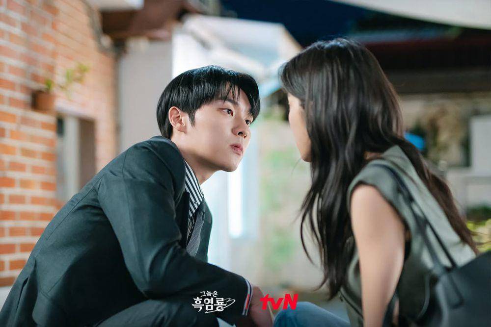 still cut My Dearest Nemesis (instagram.com/tvn_drama)