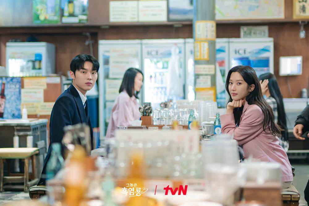 still cut My Dearest Nemesis (instagram.com/tvn_drama)