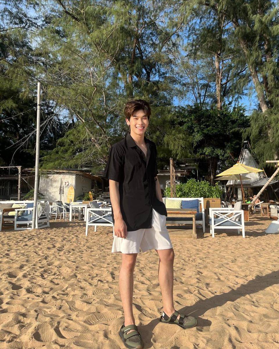 OOTD pakai kemeja ala Offroad Kantapon (instagram.com/totogaback)